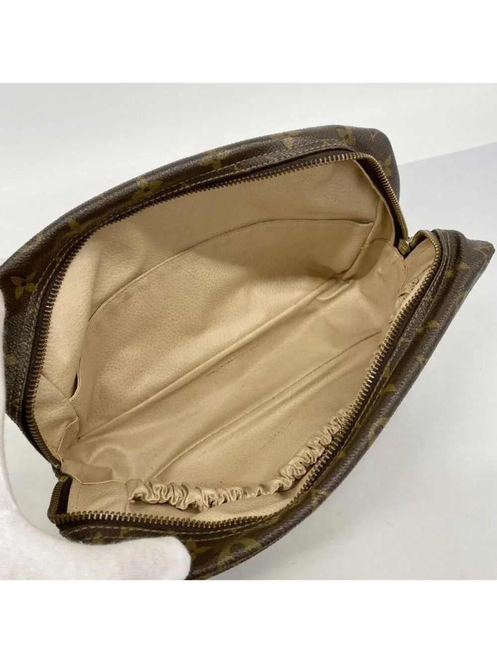 Louis Vuitton Pouch Monogram Trousse Toilet 28 Brown